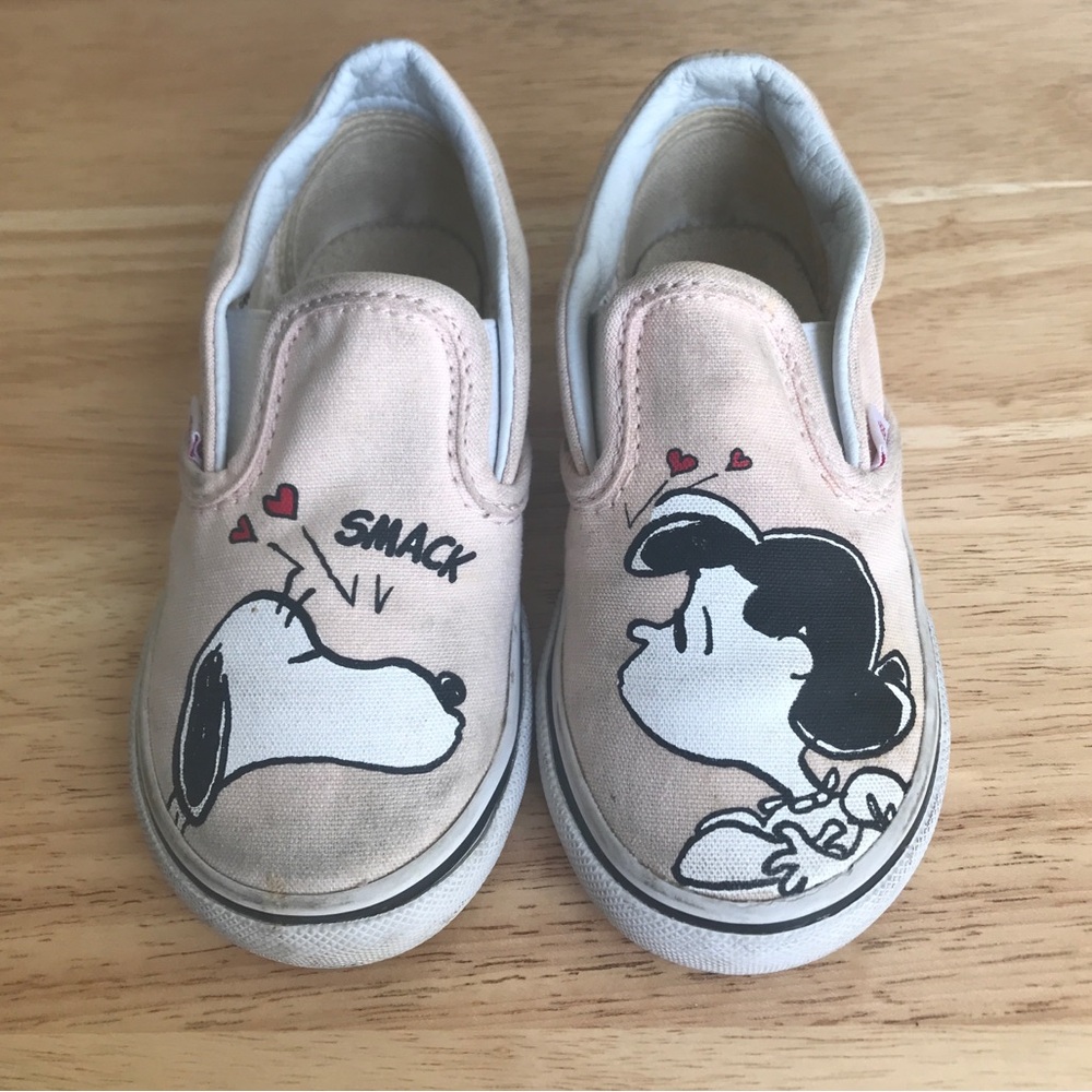 Vans Peanuts Snoopy Pink Slip On Shoes Size: US Toddler 8.0 EUR 24.5 CM 13